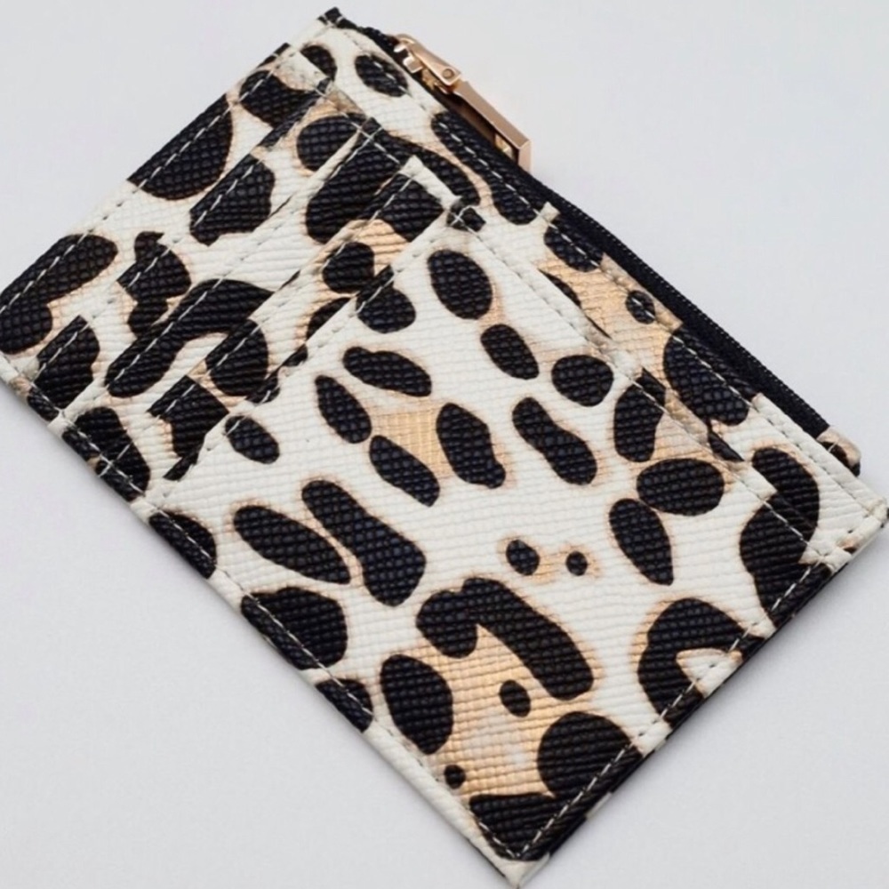 Ivory Leopard Caleb Card Holder
